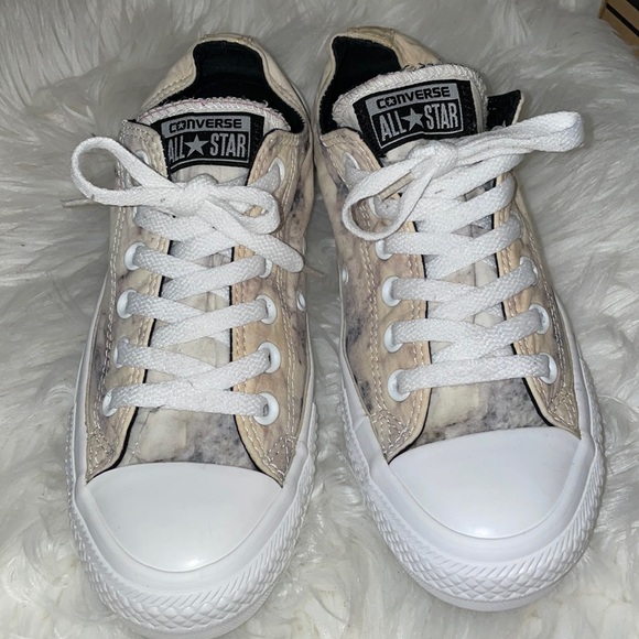 Women Chuck Taylor - Picture 2 of 8